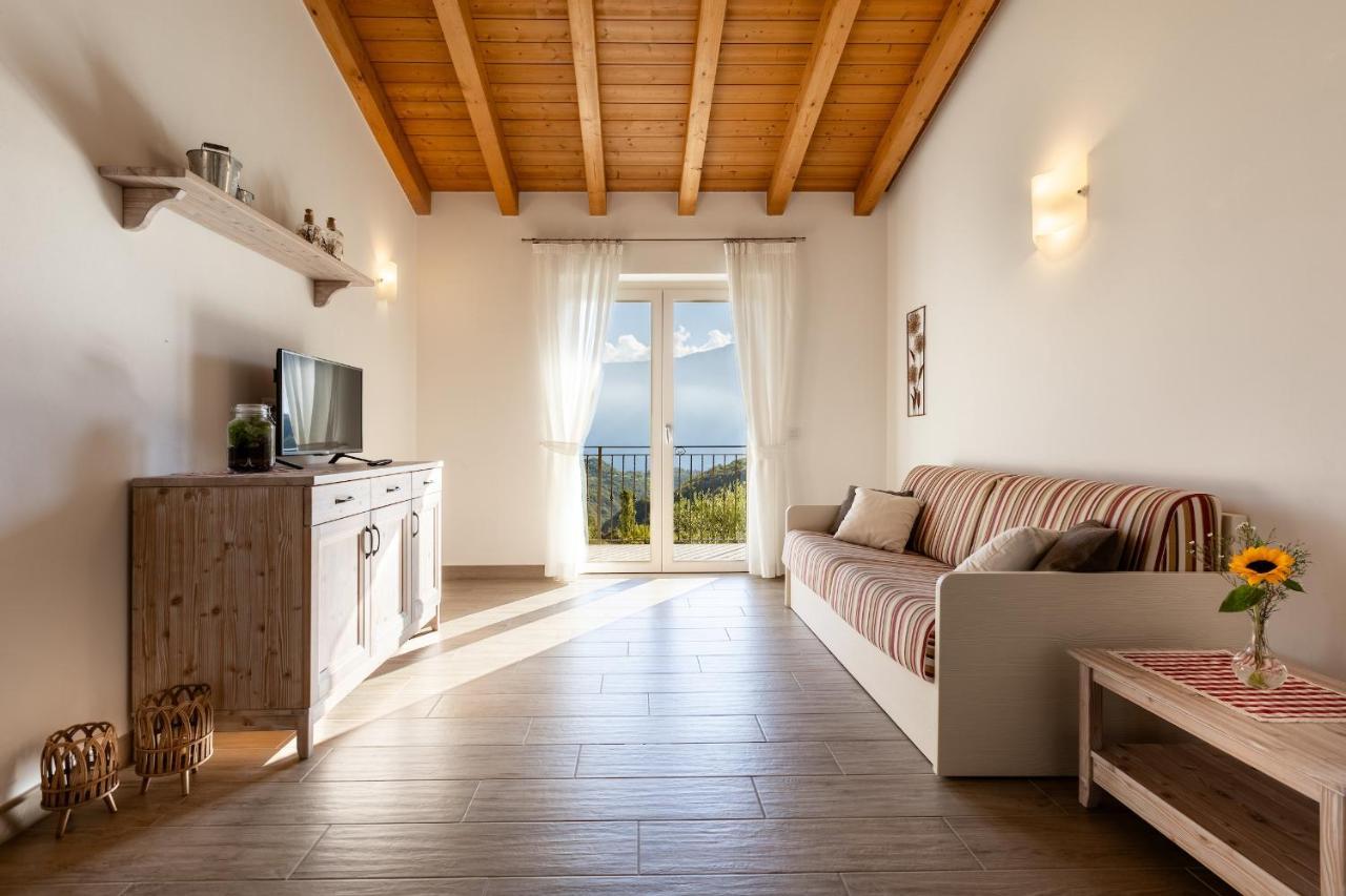 Mos Country House Tremosine Exterior photo